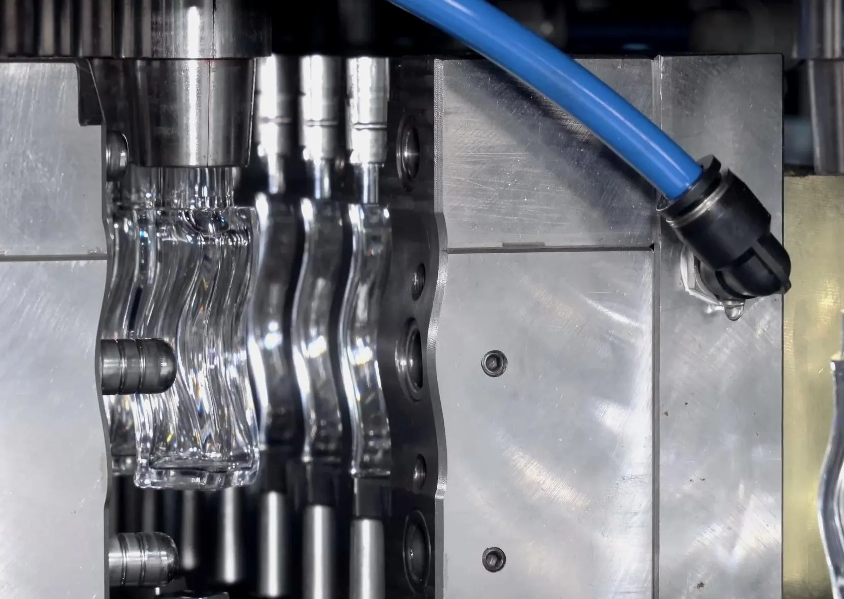 Máquina de Moldagem por Injeção e Estiramento com Sopro