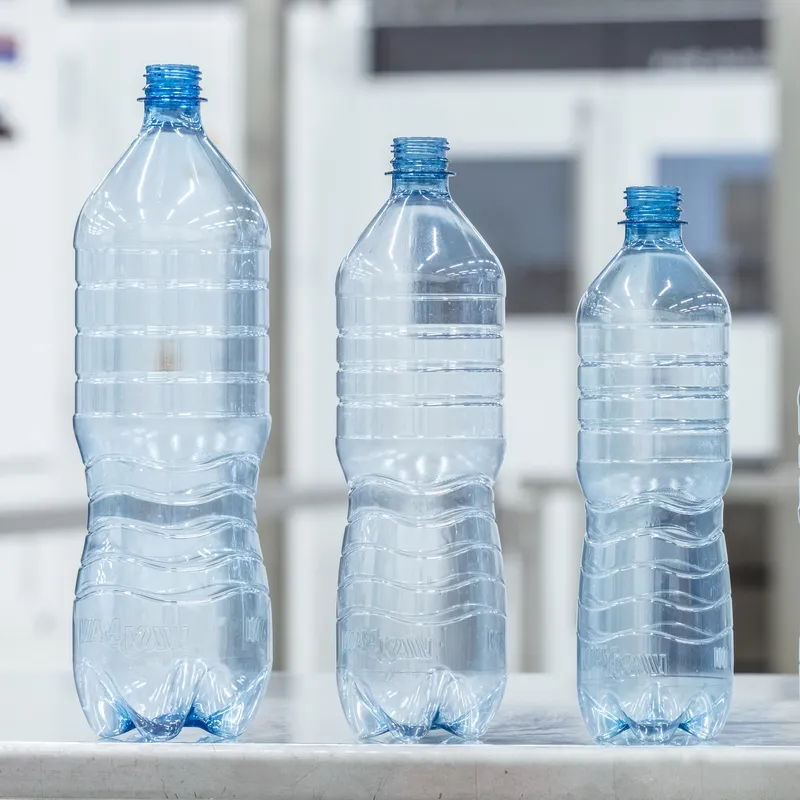 Garrafas de plástico PET